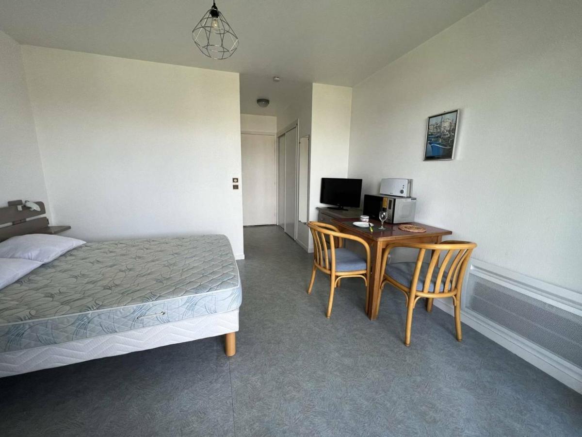 Studio Lilas A Cambo-Les-Bains : Terrasse, Parking, Proche Thermes, Internet, Animaux Acceptes - Fr-1-495-96 Exteriör bild