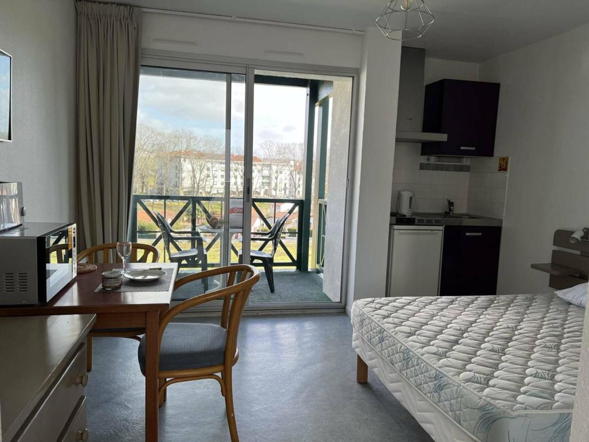 Studio Lilas A Cambo-Les-Bains : Terrasse, Parking, Proche Thermes, Internet, Animaux Acceptes - Fr-1-495-96 Exteriör bild
