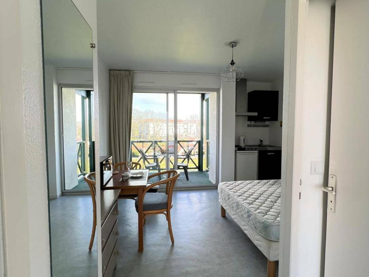 Studio Lilas A Cambo-Les-Bains : Terrasse, Parking, Proche Thermes, Internet, Animaux Acceptes - Fr-1-495-96 Exteriör bild